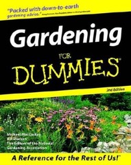 Gardening For Dummies (For Dummies (Computer/Tech)) – Paperback – GOOD